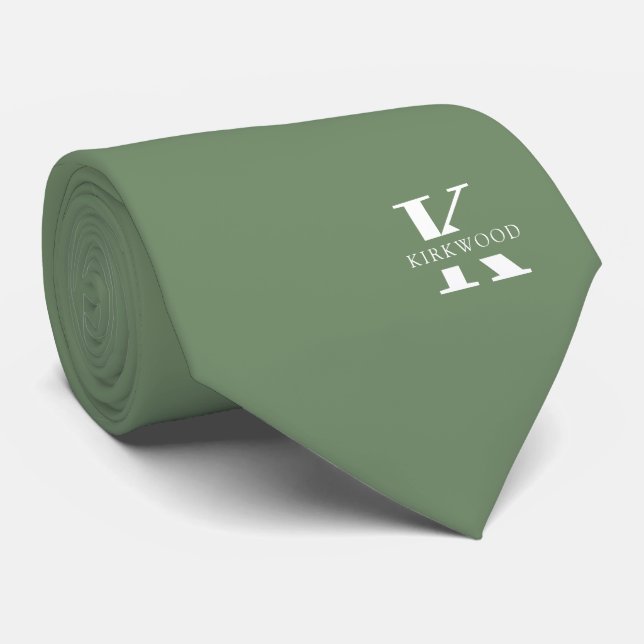 Sage Green Elegante Monogram + Name Krawatte (Gerollt)