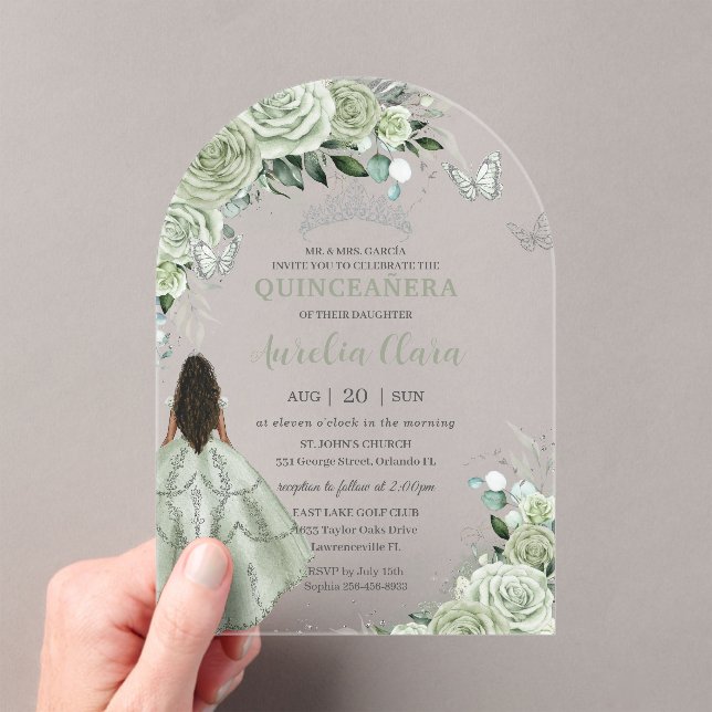 Sage Green Floral Brown Girl Quinceañera XV Arch Acryleinladungen (Insitu (Handheld))