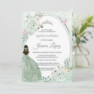 Sage Green Floral Butterfliegen Quinceañera Einladung