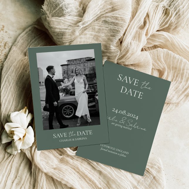 Sage Green Foto Wedding Save the Date Einladung (Von Creator hochgeladen)