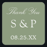 Sage Green Gastgeschenk Hochzeit Dankeschön Aufkle Quadratischer Aufkleber<br><div class="desc">Sage Green Gastgeschenk Hochzeit Danke Sticker,  bitte personalisieren Sie mit den Initialen des Paares und das Datum der Hochzeit,  mit der Online-Personalisierung Vorlage vor der Bestellung. Das schlichte,  attraktive Design auf dem Aufkleber zeichnet sich durch eleganten weißen Text in einer schönen,  grün leuchtenden Farbe aus.</div>