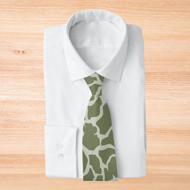 Sage Green Giraffe Print Krawatte (Von Creator hochgeladen)