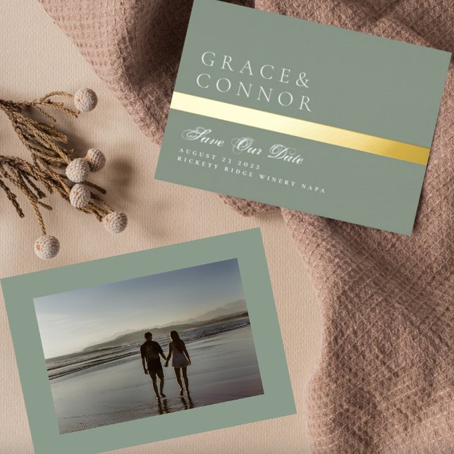 Sage Green GOLD Stripe Foto Save the Date Folieneinladung (Von Creator hochgeladen)