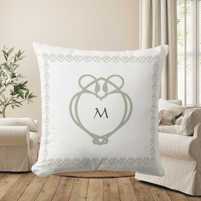 Sage Green Irish Celtic Swan Liebe Knot Monogram Kissen (Von Creator hochgeladen)
