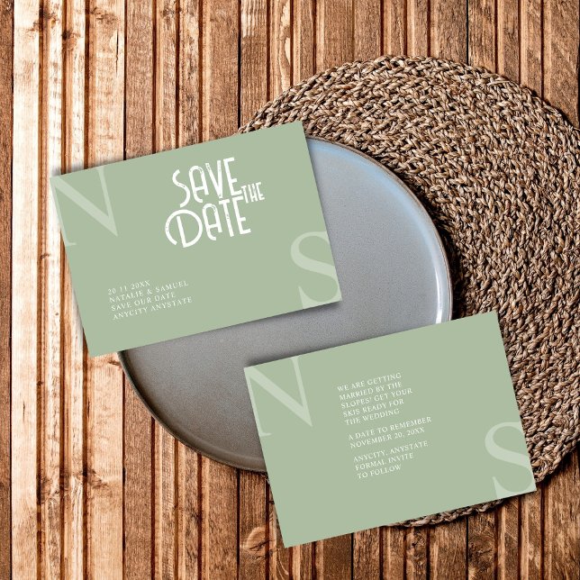 Sage Green Minimalistisch & elegant kühne Initiale Save The Date (Von Creator hochgeladen)