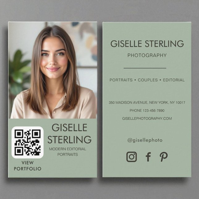 Sage Green Minimalistisch Fotograf Foto QR Code Visitenkarte (Von Creator hochgeladen)