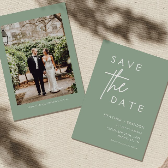 Sage Green Modern Foto Save the Dates Einladungen (Von Creator hochgeladen)