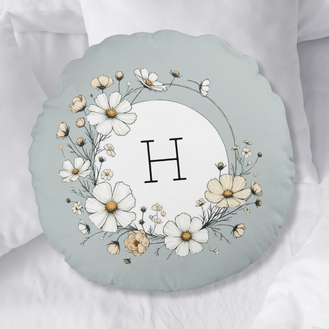 Sage Green Monogram Boho Blume Personalisiert Rundes Kissen (Chic monogram floral pillow with delicate daisy design. Perfect personalized decor for any room!)