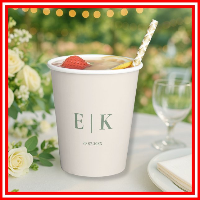 Sage Green Monogram Wedding Pappbecher (Von Creator hochgeladen)