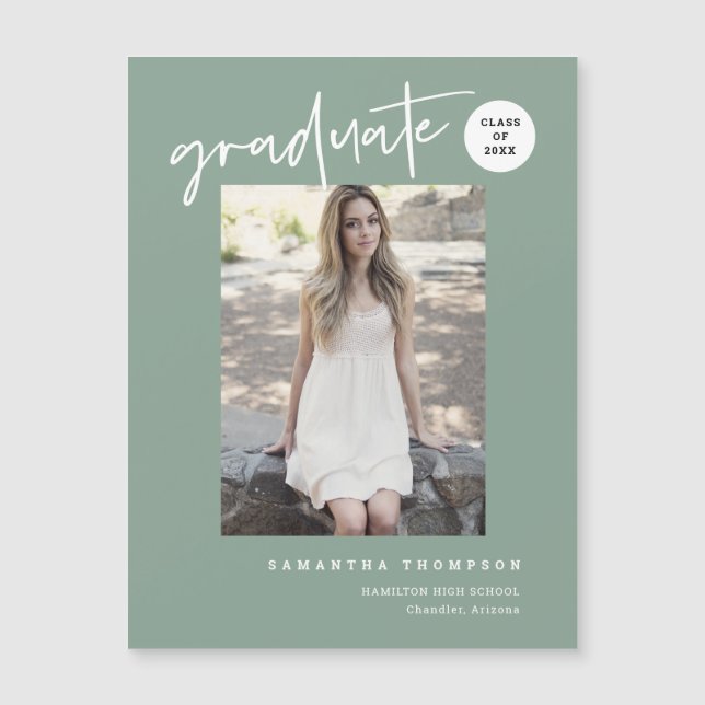 Sage Green Script School Graduate Foto Magnet (Vorderseite)