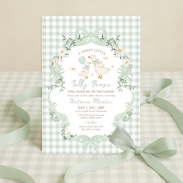Sage Green Silly Goose Gender Neutral Baby Shower Einladung (Von Creator hochgeladen)