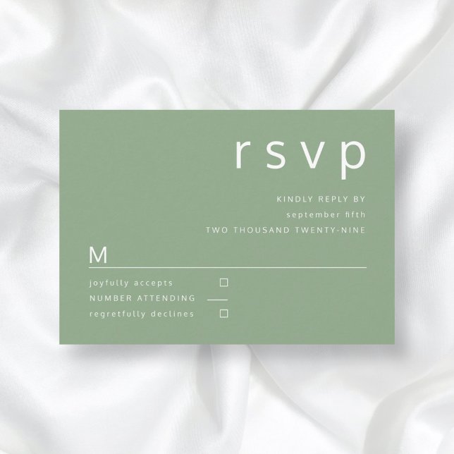 Sage Green Simple Minimalistisch Typografy Wedding RSVP Karte (Von Creator hochgeladen)