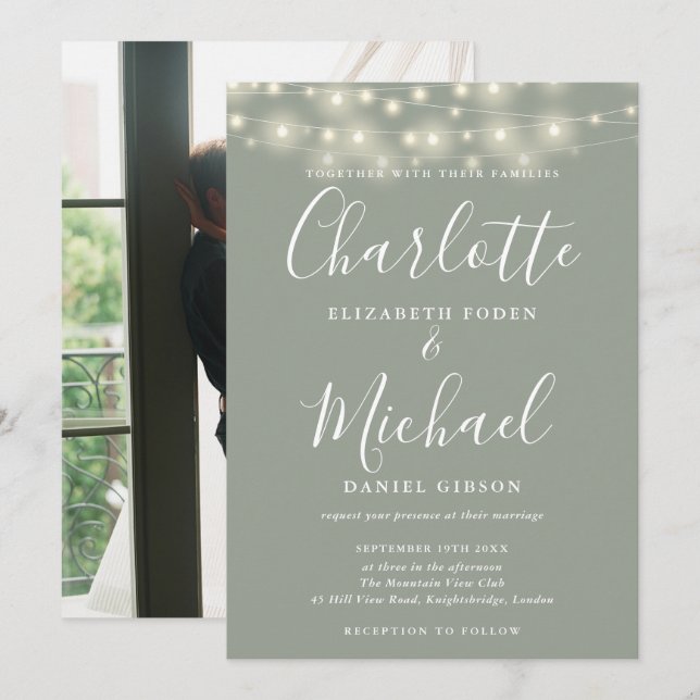 Sage Green String Lights Script Foto Wedding Einladung (Vorne/Hinten)