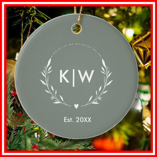 Sage Green und White Monogram für moderne Initia Keramik Ornament