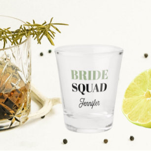 Sage Green Wedding Bride Squad Personalisiert Schnapsglas