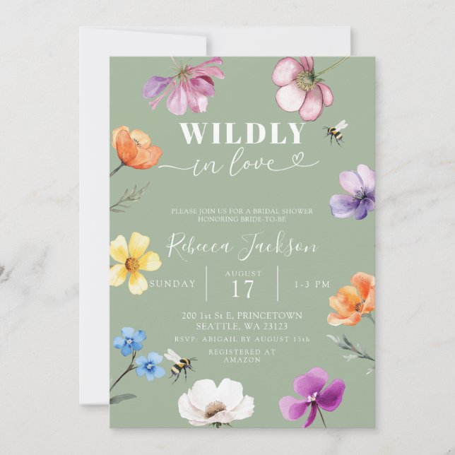 Sage Green Wildflower Wildly in Love Bridal Shower Einladung (Vorderseite)