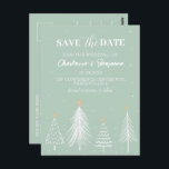 Sage Green Winter Christmas Save the Date Hochzeit Postkarte<br><div class="desc">Sage Green Winter Christmas Save the Date Wedding Postcard bietet Winterwunderland, Weihnachtsbaum/Kiefernbaum, Schnee und Textvorlage im schlauen grünen Hintergrund.Ein perfektes Design für das Winter- oder Weihnachtsthema.Bitte klicken Sie auf den personalisierenden Knopf, um es mit Ihrem Text oder Namen anzupassen.Besuchen Sie bitte meinen Shop " loveyouart" für andere oder ähnliche Designs...</div>