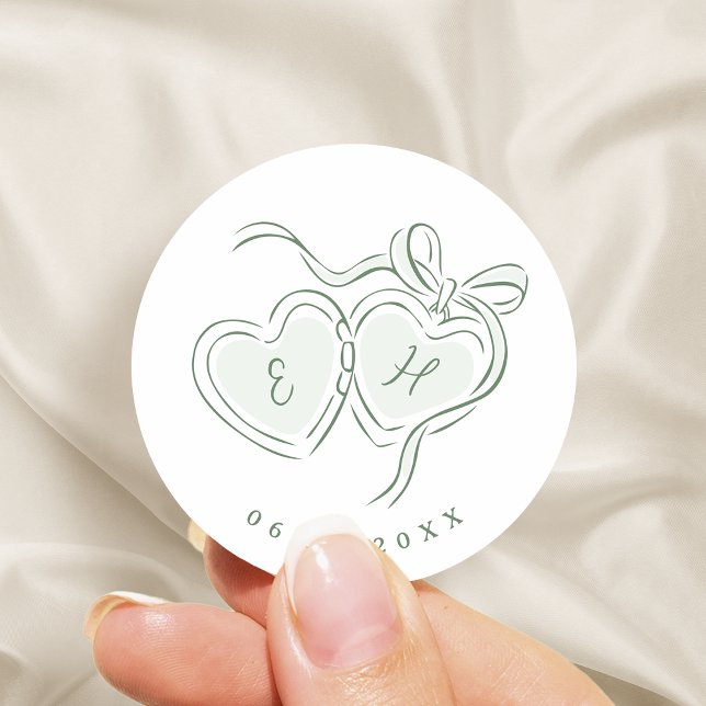 Sage Hand Drawn Hearts Monogram Whimsical Wedding Runder Aufkleber (Sage Hand Drawn Hearts Monogram Whimsical Wedding Classic Round Sticker)