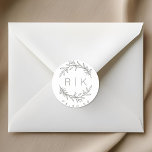 Sage Line Art Botanisches Wraath Wedding Monogram Runder Aufkleber<br><div class="desc">Maßgeschneiderte Hochzeitskleber mit eleganten handgezeichneten botanischen Salbei-Kranken mit Paarinitialen und Hochzeitstermin. Ideal für Hochzeiten speichern Sie die Daten,  Umschläge,  Gastgeschenk Hochzeit Packungen und mehr.</div>