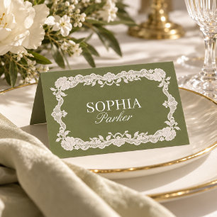 Sagegrüne Spitzen-Hochzeitsplatzkarte mit Gastname Tischnummer
