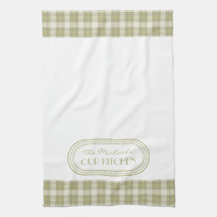 Sagegrünes Landkaromuster-Monogramm Handtuch