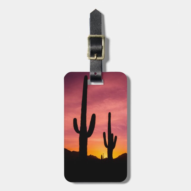 Saguaro-Kakteen bei Sonnenaufgang, Arizona Gepäckanhänger (Vorderseite vertikal)