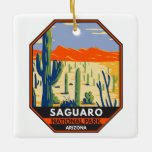 Saguaro Nationalpark Arizona Riesenkaktus Vintag Keramikornament<br><div class="desc">Saguaro Vektorgrafik Design. Der Park ist nach dem großen Saguaro-Kakteen benannt,  das in seiner Wüstenlandschaft beheimatet ist.</div>