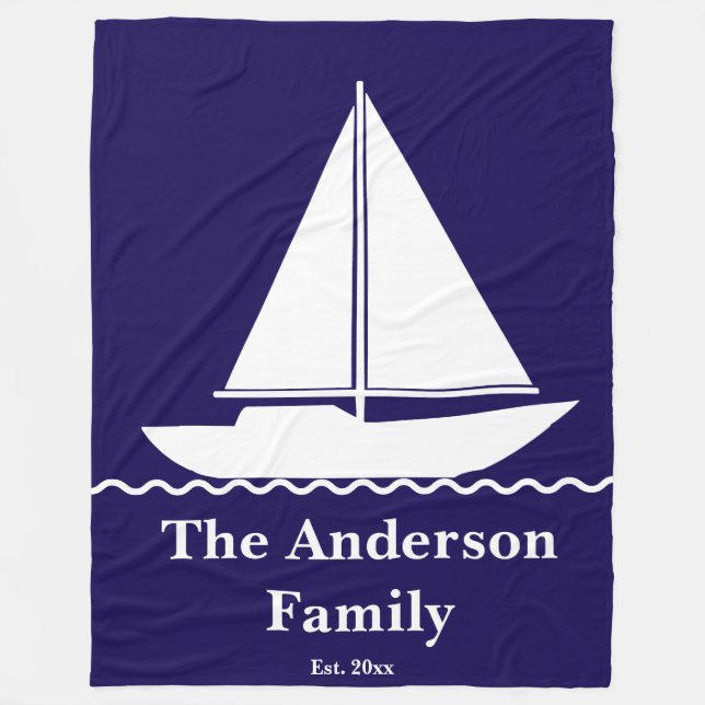 Sailboat Dark Blue and White Family Name Est. Year Fleecedecke (Vorderseite)