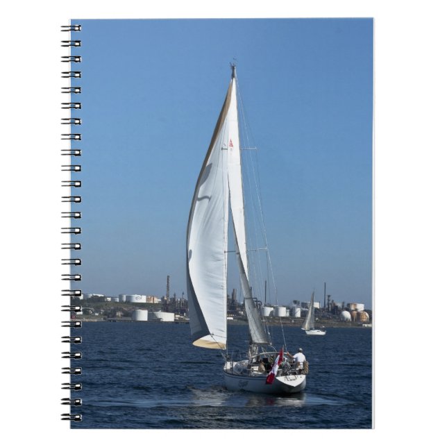 Sailboat In Halifax, NS Notebook Notizblock (Vorderseite)