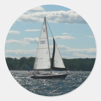 Sailboat-Sticker Runder Aufkleber