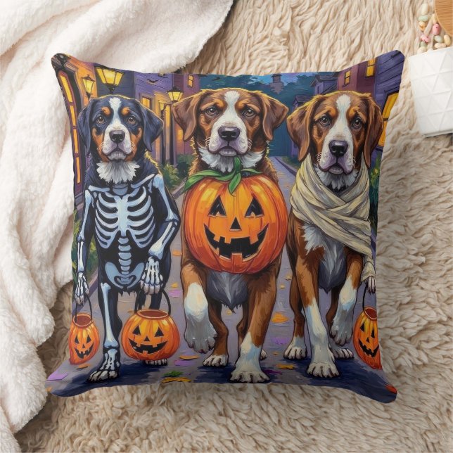 Saint Bernard Dogs in Halloween Costumes Kissen (Decke)