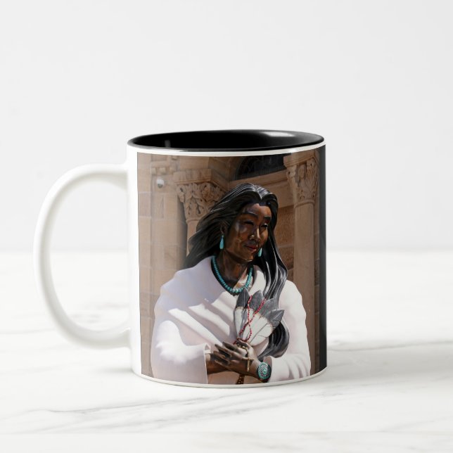 Saint Kateri Tekakwitha Zweifarbige Tasse (Links)