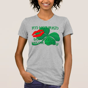 Saint Patricks Kleeblatt Kiss T-Shirt