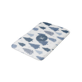 Saisonale Pinienbäume und Schneeflocken Badematte