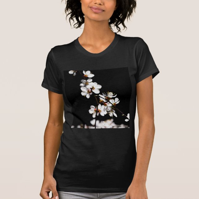Sakura-Blume T-Shirt (Vorderseite)