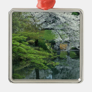 Sakura, Koishikawa Koraku-en Garden, Tokio Ornament Aus Metall