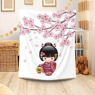Sakura Kokeshi-Puppe - Süßes japanisches Geisha-Mä Fleecedecke