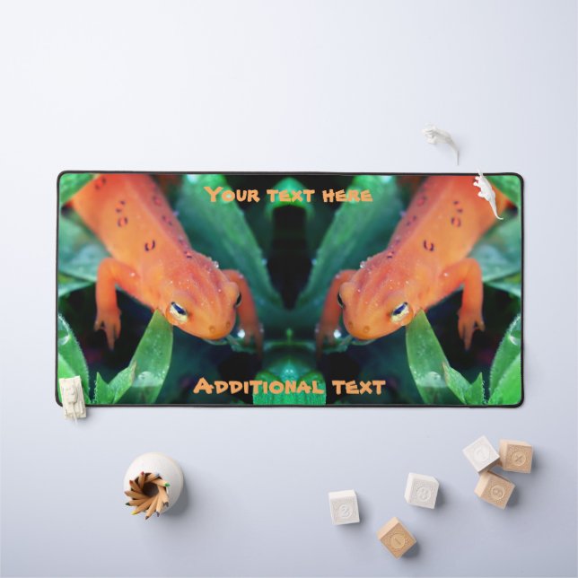 Salamander Raindrop auf der Augenspitze Personalis Schreibtischunterlage (Kindertisch)