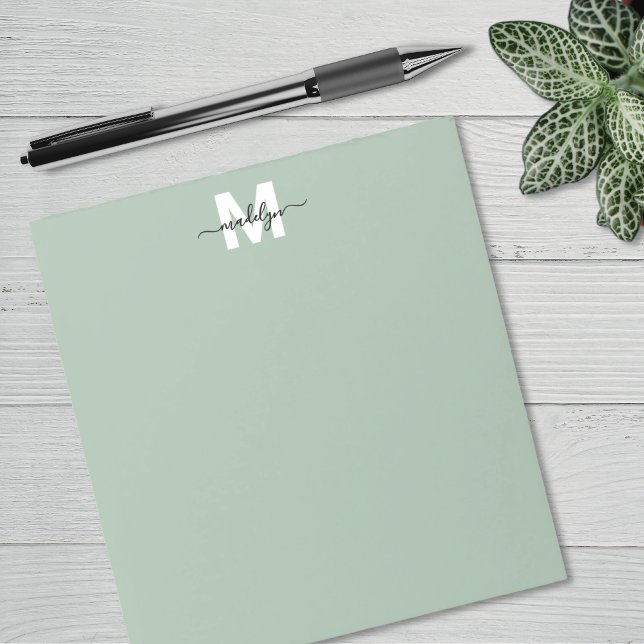 Salbei Grüner Monogramm Notizblock (Sage Green Monogram Notepad)