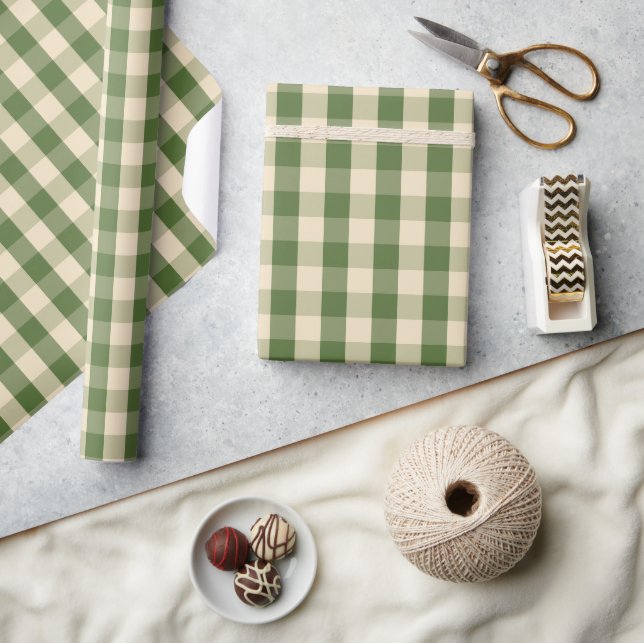 Salbeigrün und cremefarbene Buffalo-Karo-Plaid Geschenkpapier (Kunsthandwerk)