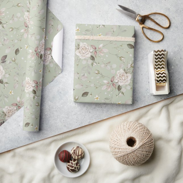 Salbeigrüne Vintage-Rosen-Blumen Geschenkpapier (Kunsthandwerk)