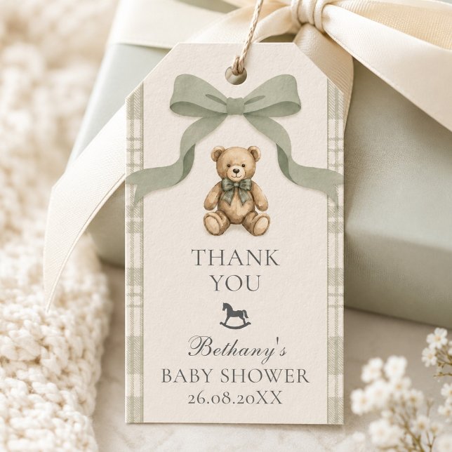 Salbeigrüner Gingham-Teddybär-Baby-Shower Geschenkanhänger (Sage Green Gingham Teddy Bear Gift Tag)