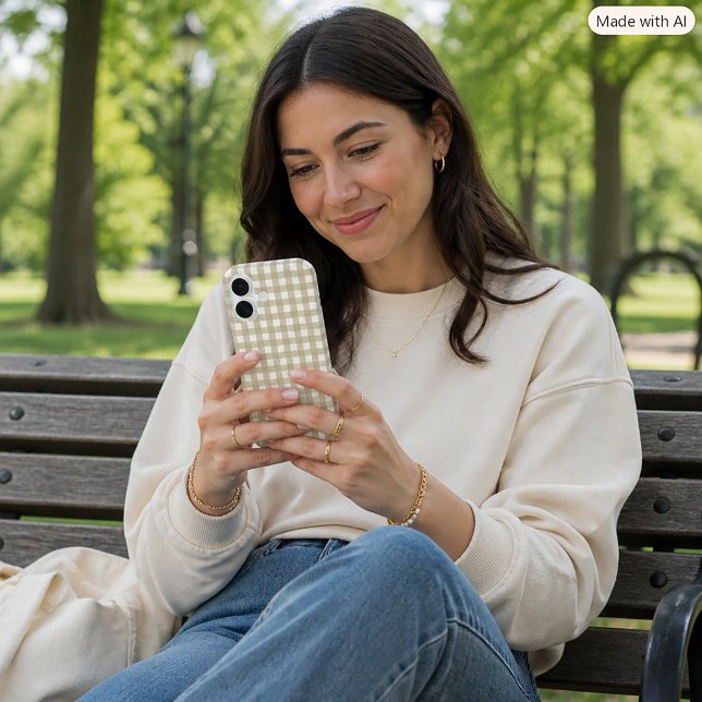Salbeigrünes und weißes Gingham-Karomuster Case-Mate iPhone Hülle (A phone case with a sage green and white gingham plaid.)