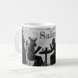 Salem-Hexen, die Kaffee-Tasse dämpfen und brauen Tasse