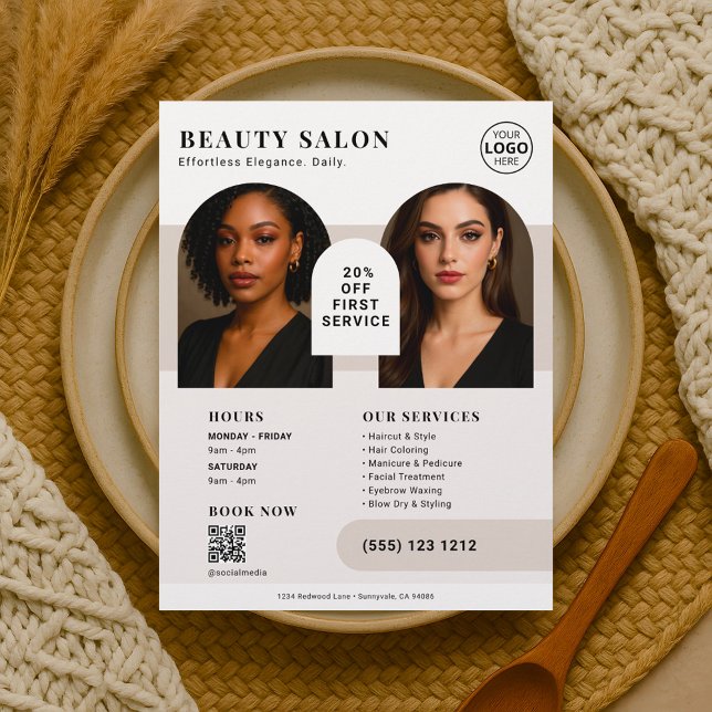 Salon Business Foto QR Code Brown Flyer (Von Creator hochgeladen)