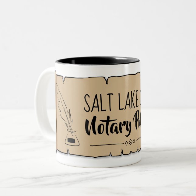 Salt Lake City Notar Public Scroll Feather Quill Zweifarbige Tasse (Vorderseite Links)