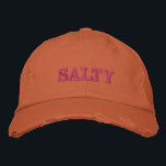 SALTY Sarcastic Redewendungen in Orange und Pink Bestickte Baseballkappe<br><div class="desc">Ein cooles besticktes typografisches Design mit dem sarkastischen Sprichwort "SALTY" in Rosa Buchstaben auf einem farbigen Hintergrund in Burnt Orange.</div>