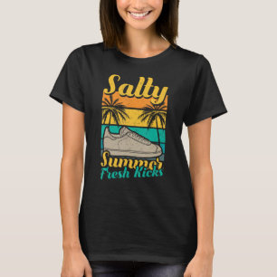 Salty Sommer frischer Kick, lustige Schuhe und Som T-Shirt