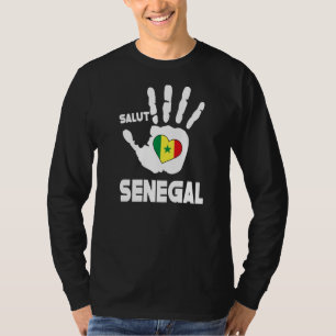 Salut Senegal mit egalesischer Flagge in einer her T-Shirt