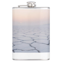 Salzlatten bei Morgendämmerung: Ätherische Minimal Flachmann